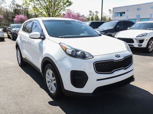 Used 2018 Kia Sportage LX image 6