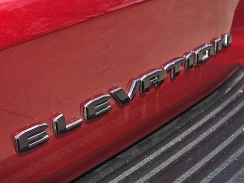 Used 2025 GMC Yukon Elevation image 7