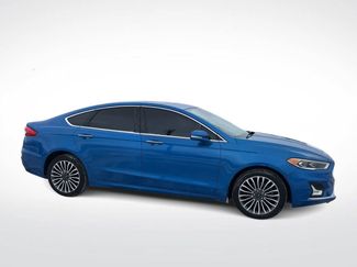 Used 2019 Ford Fusion Energi Titanium FWD video 2