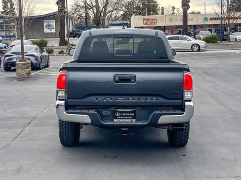Used 2023 Toyota Tacoma TRD Off-Road w/ Black Out Package (TMS) image 3
