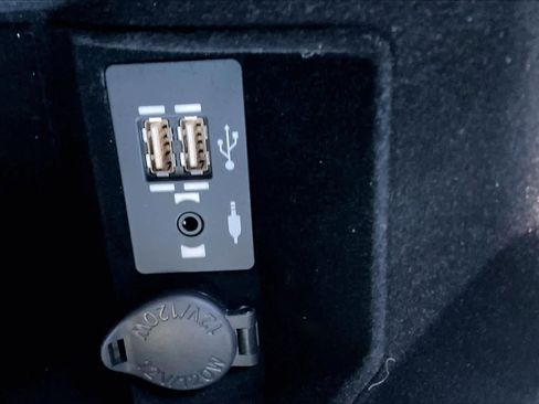 Used 2025 Lexus IS 300 F Sport image 36