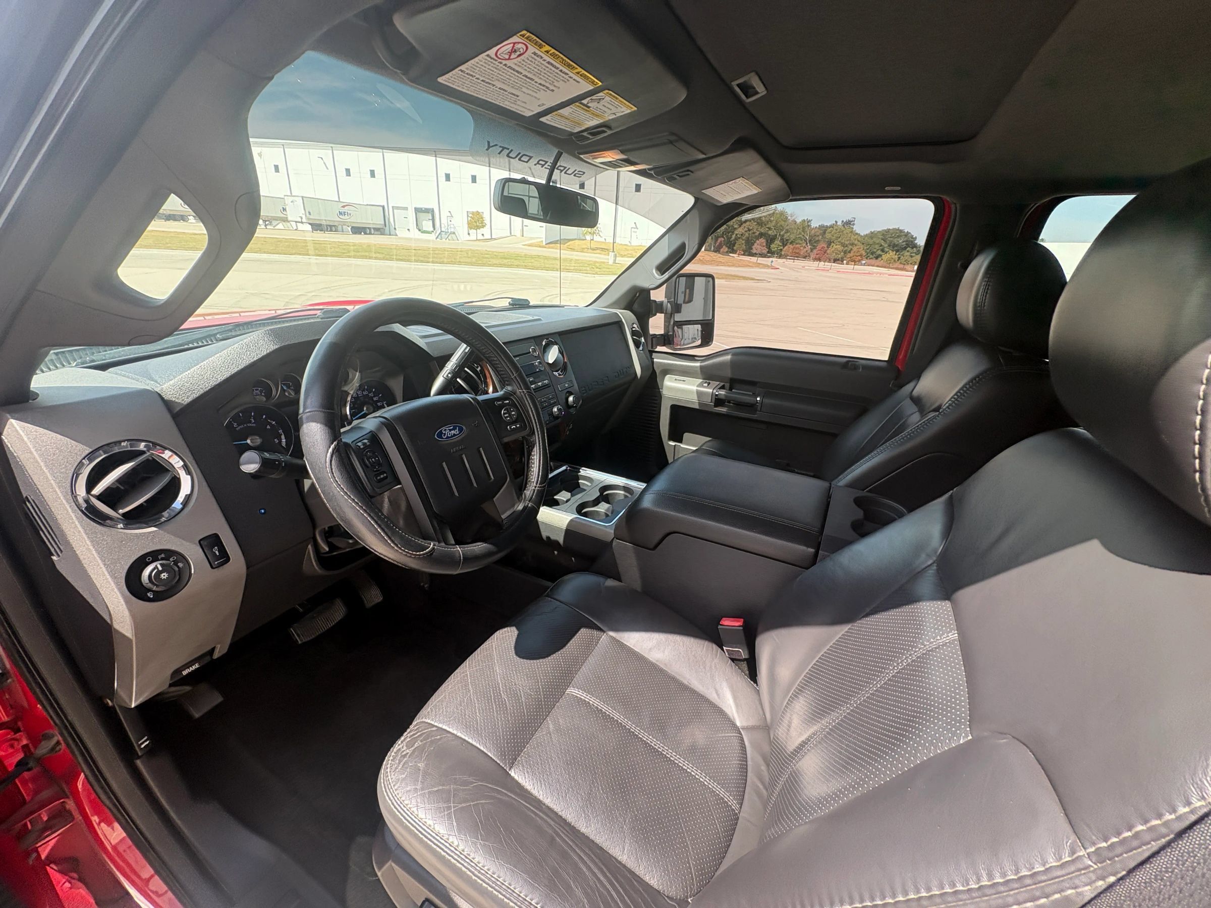 Used 2011 Ford F250 Lariat w/ Lariat Interior Pkg RWD image 9