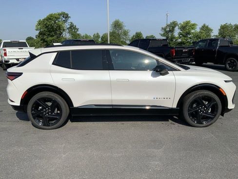 New 2025 Chevrolet Equinox EV RS image 16