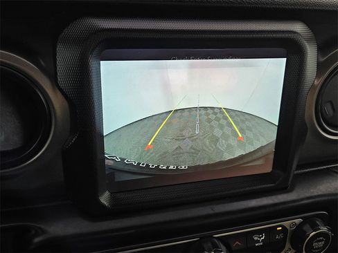 Used 2021 Jeep Wrangler Unlimited Sport image 15