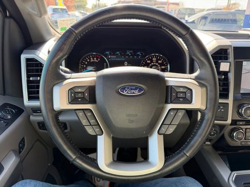 Used 2018 Ford F150 Lariat image 14
