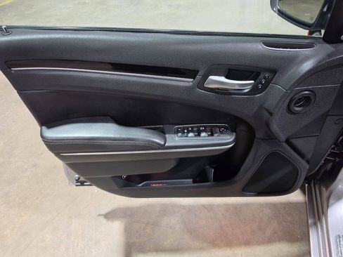 Used 2018 Chrysler 300 S w/ Safetytec Plus Group RWD image 24