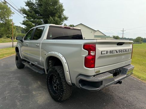 Used 2019 Chevrolet Silverado 1500 LT AWD/4WD image 7