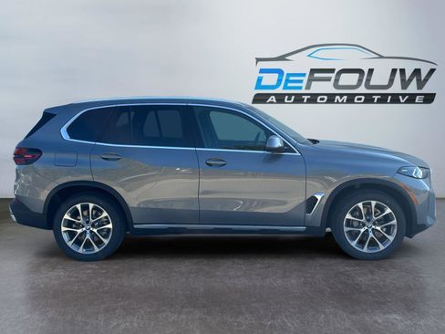 Used 2026 BMW X5 xDrive40i image 2