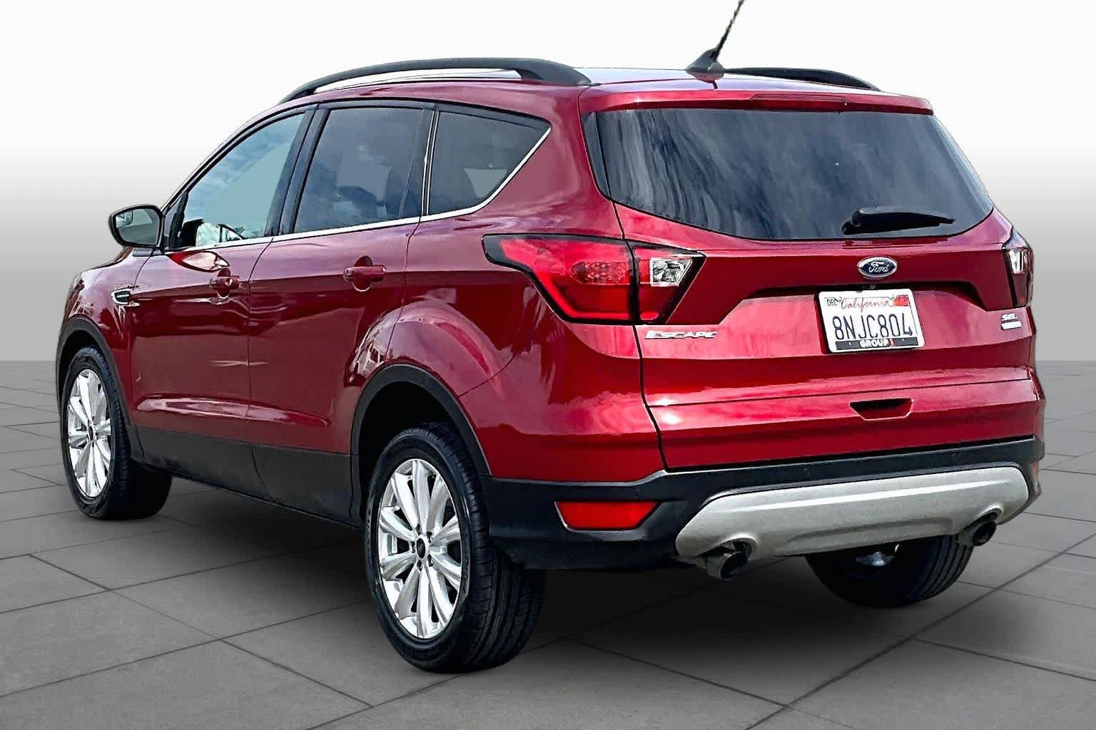 Used 2019 Ford Escape SEL FWD image 11