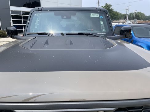 New 2025 Ford Bronco Raptor image 10