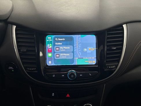 Used 2022 Chevrolet Trax LT w/ LT Convenience Package image 41