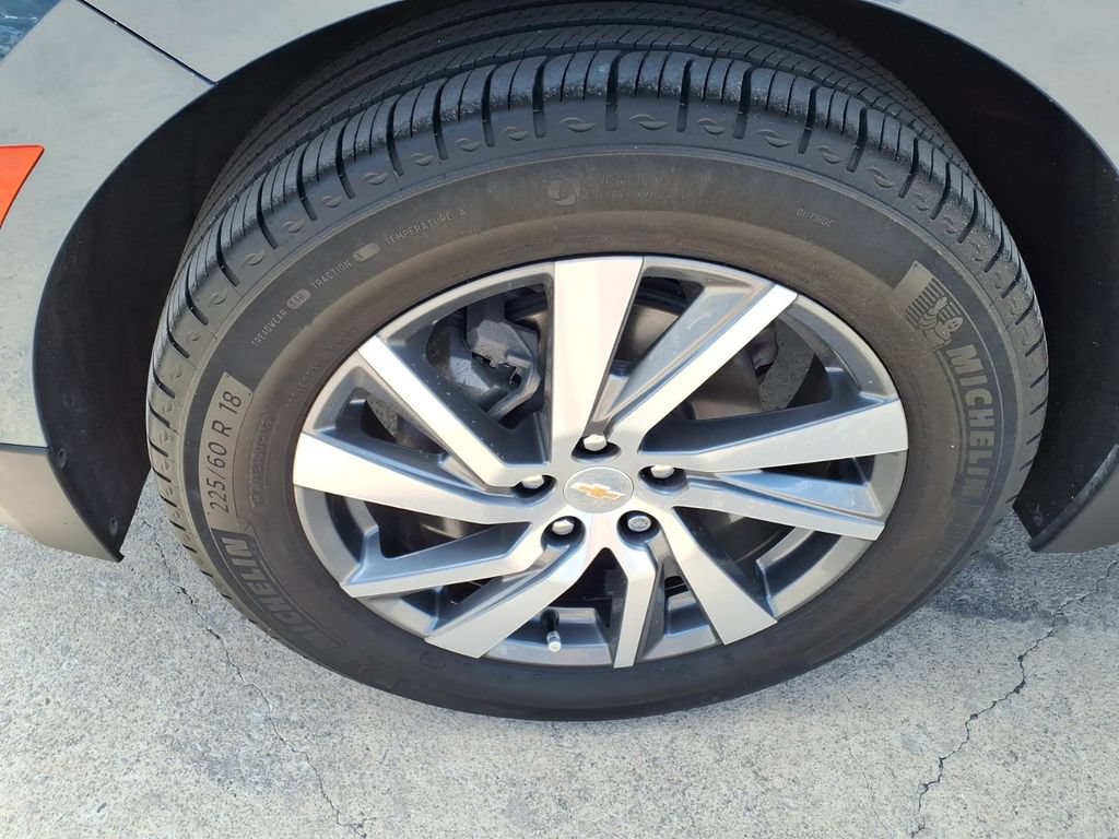 Used 2024 Chevrolet Equinox Premier FWD image 9