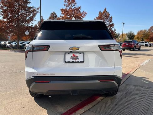 Used 2025 Chevrolet Equinox LT image 7