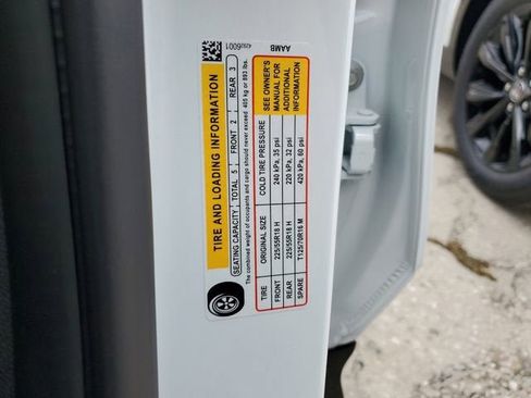 New 2026 Buick Envista Sport Touring w/ Convenience I Package FWD image 31