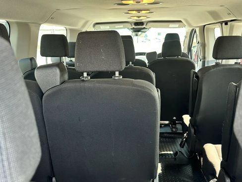 Used 2019 Ford Transit 350 XLT RWD image 5