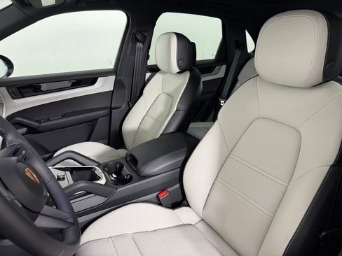 New 2026 Porsche Cayenne S AWD/4WD image 5