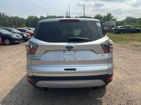 Used 2017 Ford Escape SE FWD image 6