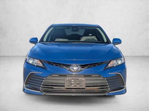 Used 2023 Toyota Camry LE image 8