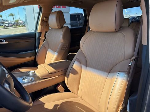 Used 2023 Genesis GV80 2.5T w/ Prestige 20" Package image 20