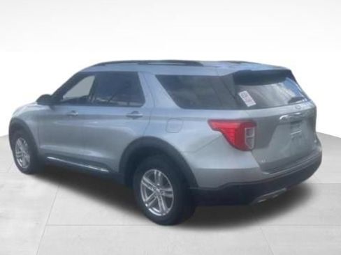 Certified 2023 Ford Explorer XLT w/ Equipment Group 202A AWD/4WD image 8