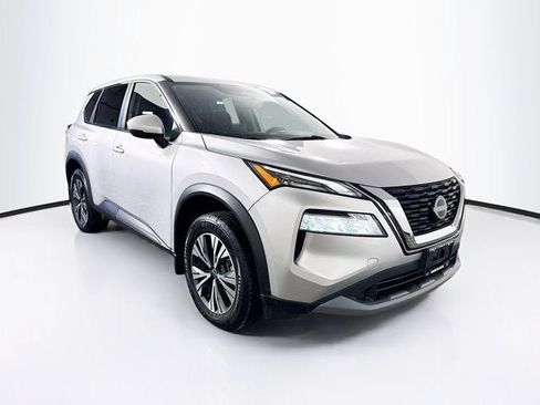 Used 2022 Nissan Rogue SV AWD/4WD image 3