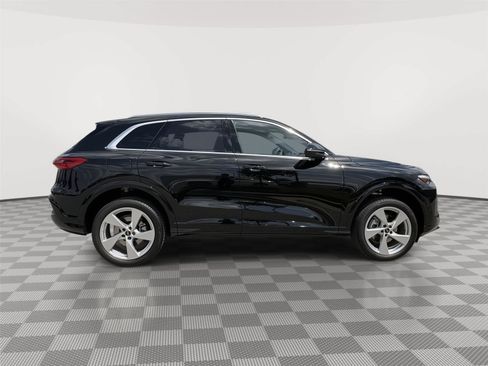 Used 2026 Audi Q5 Premium w/ Premium Plus AWD/4WD image 6