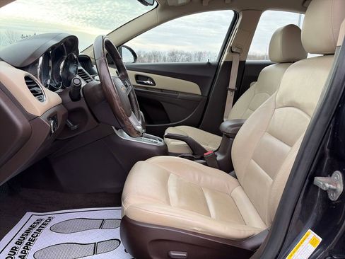 Used 2014 Chevrolet Cruze LT w/ RS Package image 22
