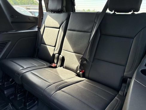 Used 2023 Chevrolet Tahoe LT w/ Luxury Package AWD/4WD image 19