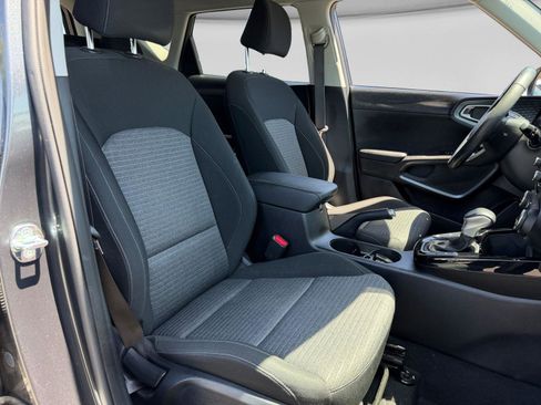 Used 2023 Kia Soul EX FWD image 11