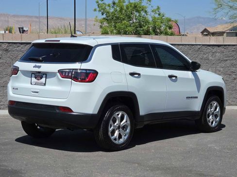 Used 2025 Jeep Compass Sport AWD/4WD image 9