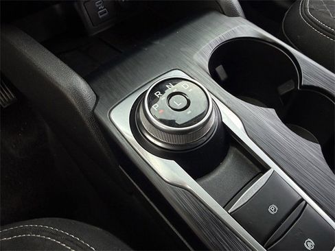 Used 2023 Ford Escape Active image 19