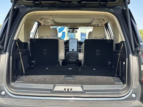Used 2023 Ford Expedition Platinum AWD/4WD image 25