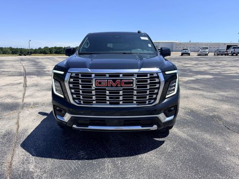 Used 2025 GMC Yukon Denali AWD/4WD image 5