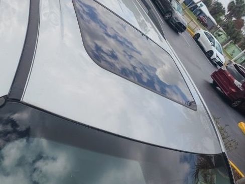 Used 2021 Toyota Sienna XLE image 7