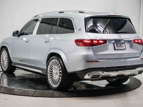 Used 2025 Mercedes-Benz Maybach GLS 600 Maybach GLS 600 image 2