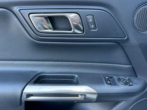 Certified 2020 Ford Mustang Shelby GT500 w/ Carbon Fiber Track Pack image 13