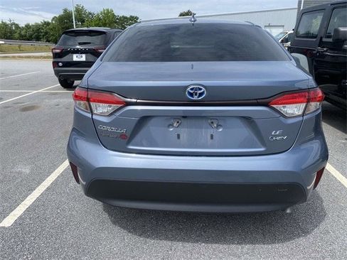 Used 2025 Toyota Corolla LE FWD image 6