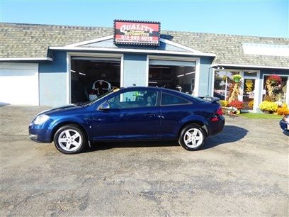 Used 2009 Pontiac G5 w/ My Link Package