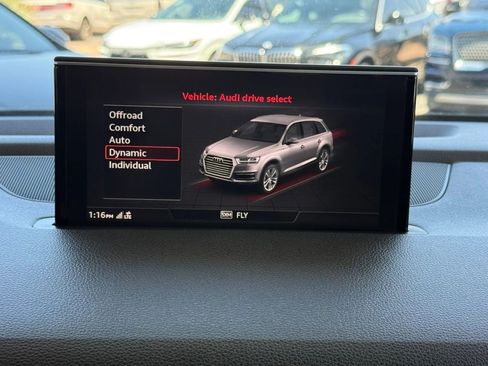 Used 2018 Audi Q7 3.0T Premium Plus w/ Premium Plus Package AWD/4WD image 61