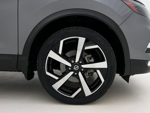Used 2020 Nissan Rogue Sport SL w/ Premium Package image 27
