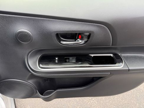 Used 2017 Toyota Prius C Two FWD image 19