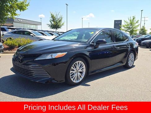 Used 2019 Toyota Camry XLE w/ Driver Assist Package FWD image 7