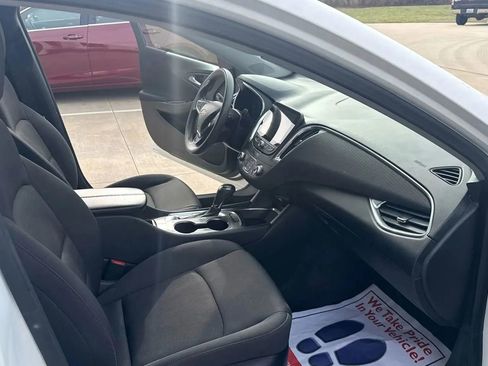 Used 2020 Chevrolet Malibu LT image 26