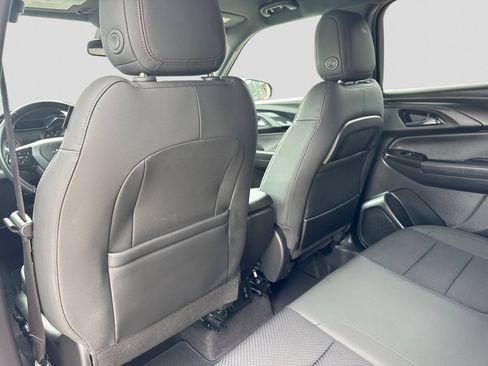 Used 2021 Chevrolet TrailBlazer RS w/ Convenience Package FWD image 23