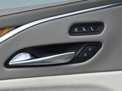 Certified 2022 Cadillac Escalade ESV Sport Platinum w/ Heavy-Duty Trailer Package image 14