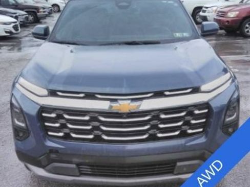 Used 2025 Chevrolet Equinox LT w/ Convenience Package II AWD/4WD image 2