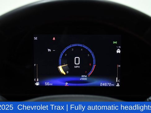 Used 2025 Chevrolet Trax RS image 13