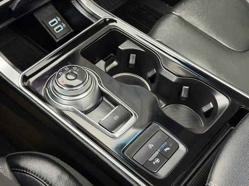 Used 2019 Ford Edge Titanium w/ Equipment Group 301A image 16