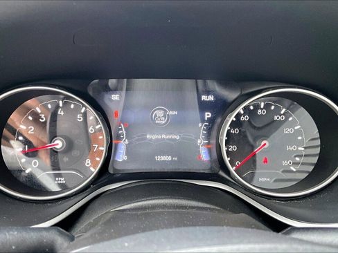 Used 2019 Jeep Compass Latitude AWD/4WD image 8