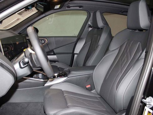 Used 2025 BMW X3 xDrive30i image 13